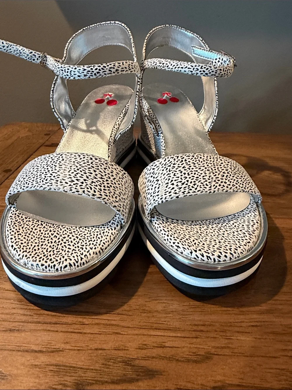 Fundae Animal Print Platform Sandals EU 41 US 10 NEW